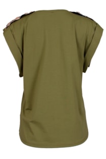 Camiseta con bolsillos