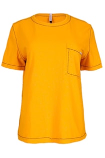 T-shirt with contrast stitching